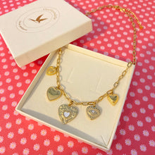 Charger l'image dans la galerie, Collier Ita coeurs et oeil protecteur acier inox doré