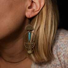 Charger l'image dans la galerie, Boucles d'oreilles Francesca Demi-lunes laiton bronze turquoise