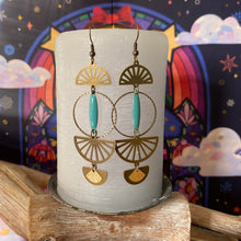 Charger l'image dans la galerie, Boucles d'oreilles Francesca Demi-lunes turquoise