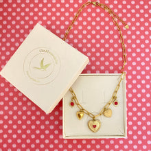 Charger l'image dans la galerie, Collier Cécilia Coeurs rouge