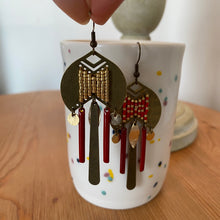 Charger l'image dans la galerie, Boucles d'oreilles Gaïa - verso en tissage perles miyuki délica or 