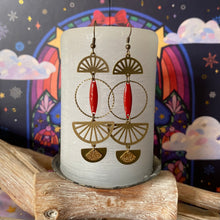 Charger l'image dans la galerie, Boucles d'oreilles Francesca Demi-lunes rouge