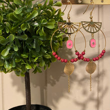 Charger l&#39;image dans la galerie, Boucles d&#39;oreilles Marina Créole et perles rose