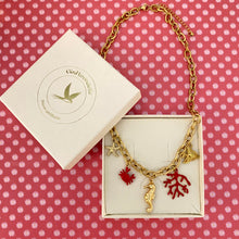 Charger l'image dans la galerie, Collier Mila corail et crabe rouge hippocampe