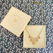 Charger l'image dans la galerie, Collier fleuri Flora rose
