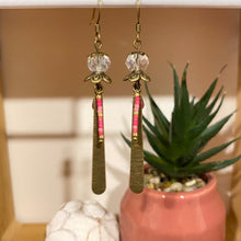 Charger l&#39;image dans la galerie, Boucles d&#39;oreilles Azia Perle cristal rose