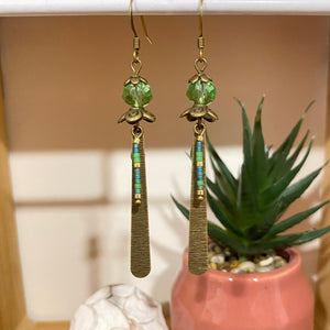 Boucles d'oreilles Azia Perle vert péridot