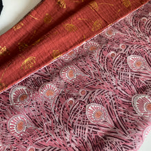 Charger l&#39;image dans la galerie, Chèche/Foulard - Liberty Queen Hera grenat