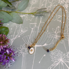 Charger l&#39;image dans la galerie, Collier Lya blanc perle violine