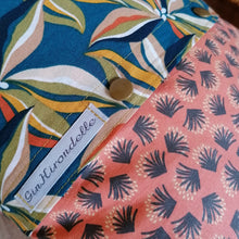 Charger l&#39;image dans la galerie, Coussin Hibiscus - Gin&#39;Hirondelle