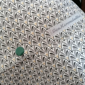 Coussin oasis dos détail