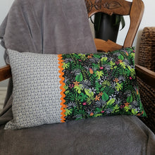 Charger l&#39;image dans la galerie, Coussin oasis rectangulaire croquet orange